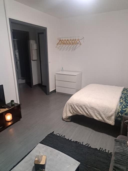 Studio 15 Mn De Paris Chelles  Esterno foto
